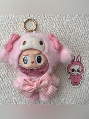 authentic exciting macaron lychee berry labubu with outfit included